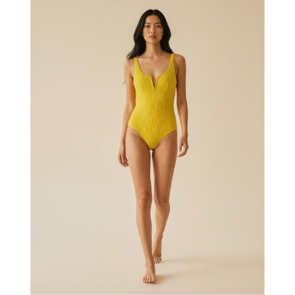 Faherty Albertine Tropics One Piece in Yellow Bamboo NWT